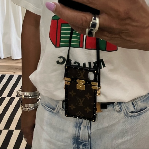 Louis Vuitton eye phone trunk - Picture 4 of 4